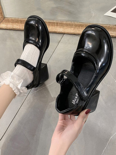 Γυναικεία casual παπούτσια από οικολογικό δέρμα με παχιά τακούνια