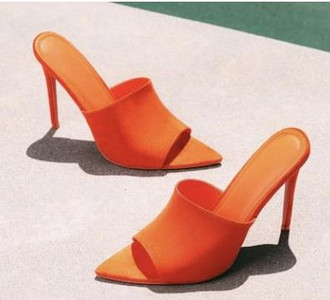 Σύγχρονες ψηλοτάκουνες παντόφλες - δύο μοντέλα