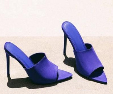 Σύγχρονες ψηλοτάκουνες παντόφλες - δύο μοντέλα