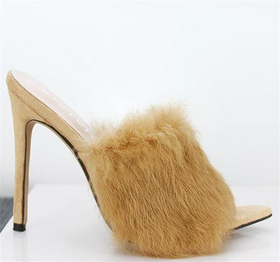 Σύγχρονες ψηλοτάκουνες παντόφλες - δύο μοντέλα