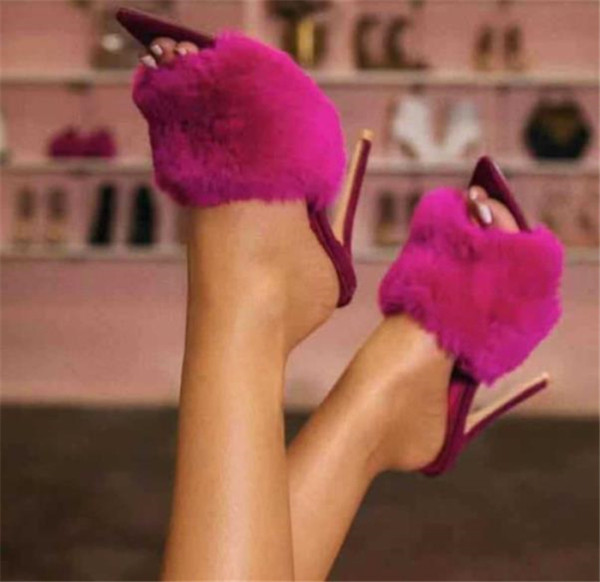 Σύγχρονες ψηλοτάκουνες παντόφλες - δύο μοντέλα