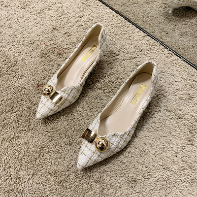 Γυναικείο καρό με μεταλλικό στοιχείο και τακούνι 5 cm