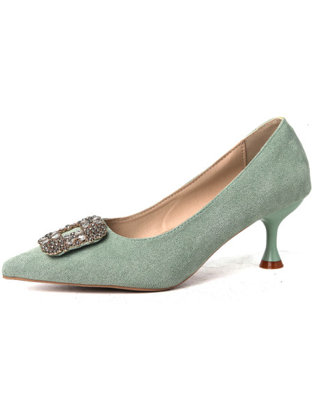 Öko-seemisnahast moodsad ja metallelemendiga naiste kingad