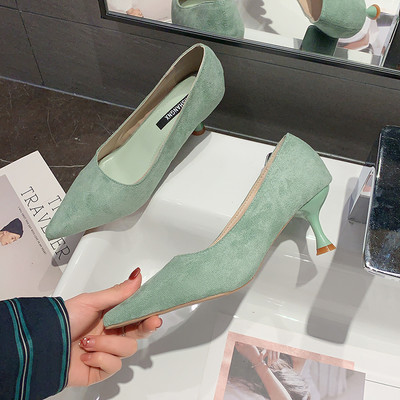 Γυναικεία παπούτσια απλό μοντέλο από οικολογικό σουέτ