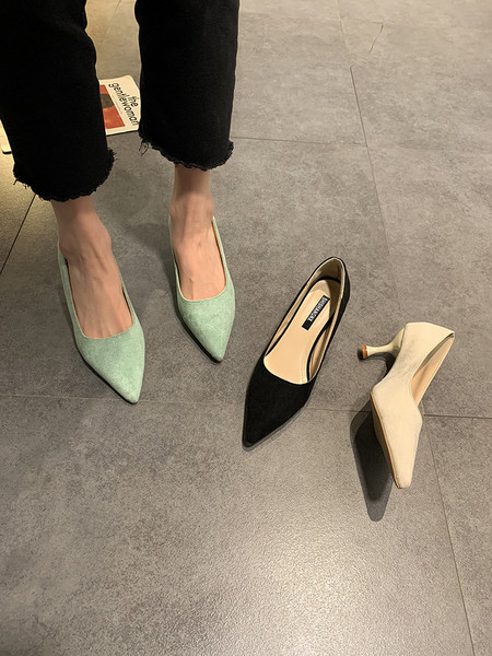 Γυναικεία παπούτσια απλό μοντέλο από οικολογικό σουέτ