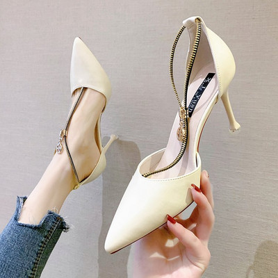 Μοντέρνα παπούτσια με φερμουάρ - ψηλοτάκουνα