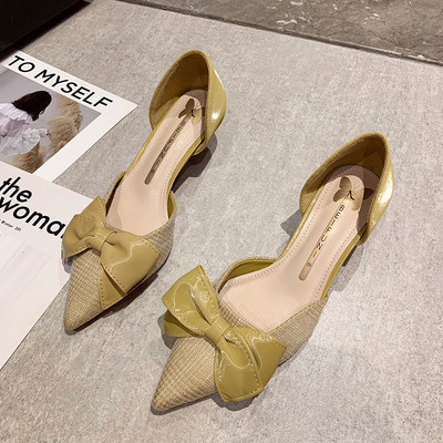 Nahast paela ja 5 cm kontsaga naiste kingade teritatud mudel