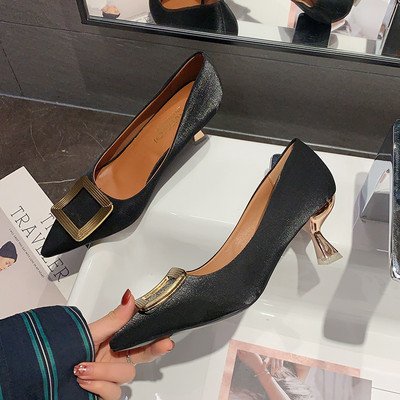 Metallist pandlast ja 7 cm kontsaga stiilsed naiste kingad