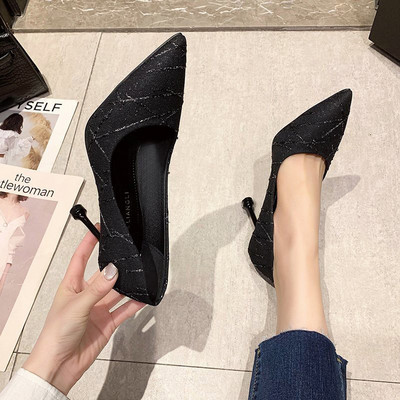 Pantofi eleganti de dama cu toc inalt - model ascutit