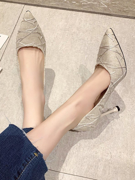 Pantofi eleganti de dama cu toc inalt - model ascutit