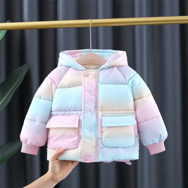 Детско яке подходящо за момичета с преливащи цветове и 3D елемент