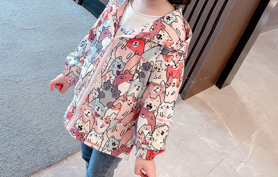 Цветно детско яке с качулка и цип за момичета