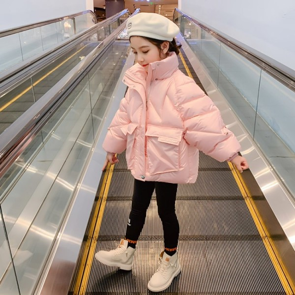 Модерно детско яке с джобове за момичета с висоак яка