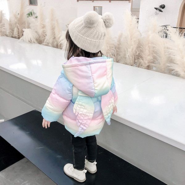 Цветно детско яке с 3D елемент крила за момичета