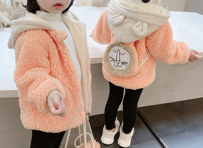 Пухено детско яке с качулка за момичета