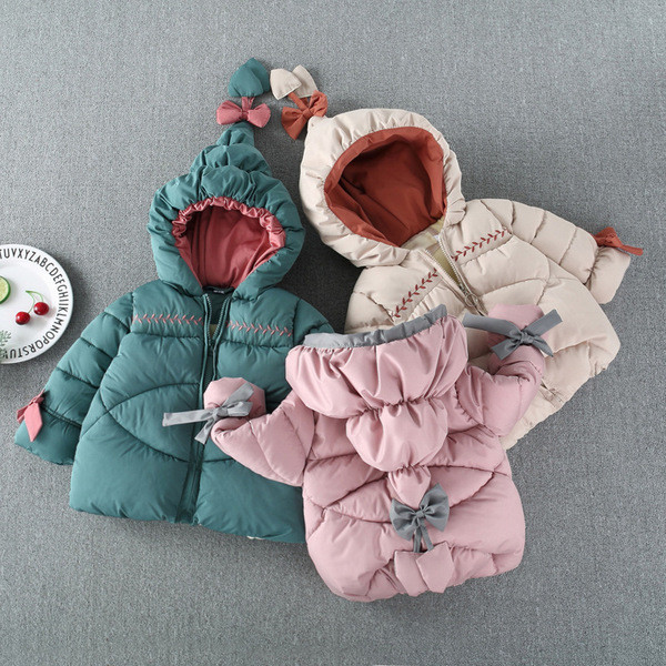 Детско яке с качулка и цип подходящо за момичета в два цвята