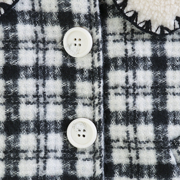 Детско карирано палто с копчета и джобове