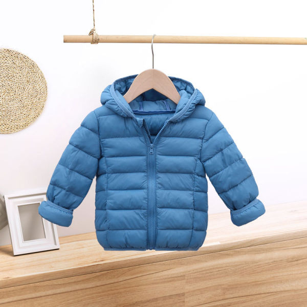 Олекотено яке с качулка подходящо за момичета и момчета