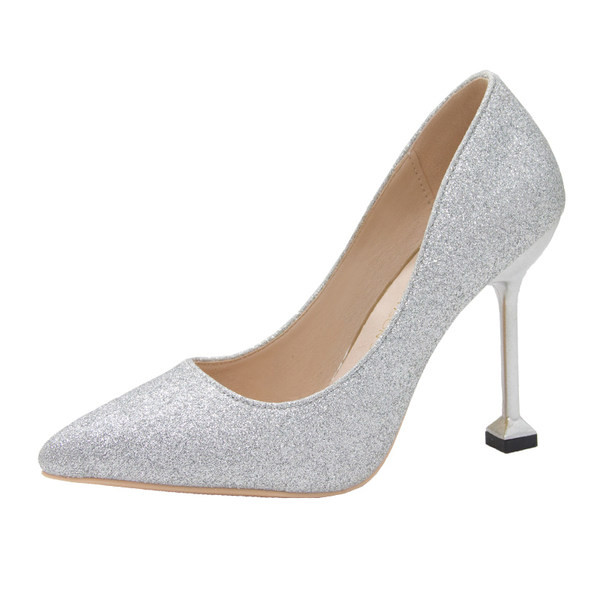 Ženske casual cipele sa sjajnim efektom i visokom petom