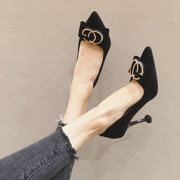 Ženske cipele od eko brušene kože sa metalnim ukrasom