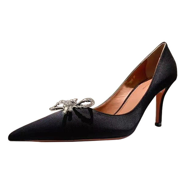 Elegantne satenske cipele s trakom i kamenčićima