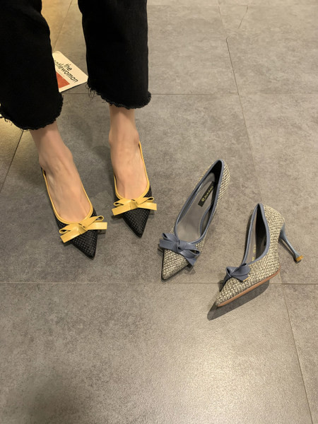 Tekstilne cipele na visoku petu i traka