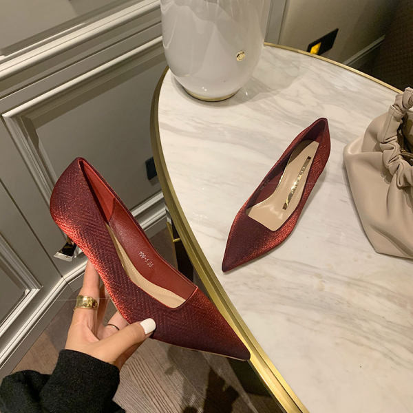 Novi model ženskih cipela sa petom od 5 cm - više boja