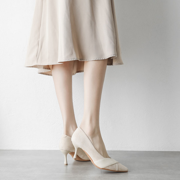 Ženske cipele na špic s mekom podstavom u dvije boje