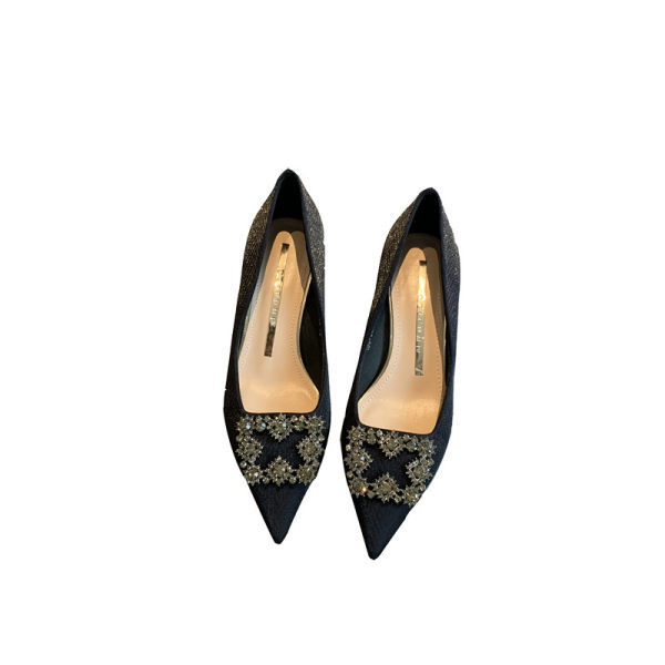 Moderne ženske cipele s kamenčićima i visokom petom od 4 cm