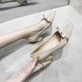 Ženske cipele od brušene kože s trakom i petom u bež i crnoj boji