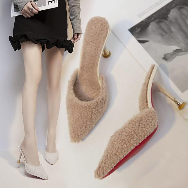 Ženske moderne cipele model na špic s perom