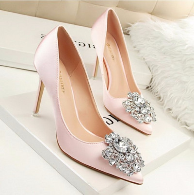 Elegantne ženske cipele s kamenčićima i petom od 10 cm