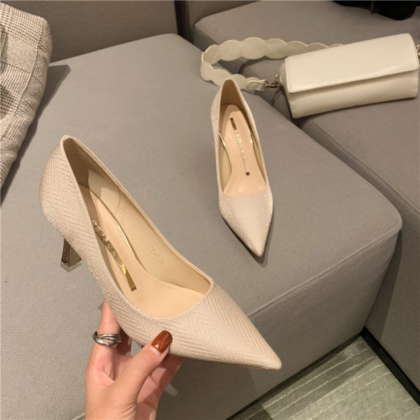 Novi model ženskih cipela na špic sa petom visine 7 cm