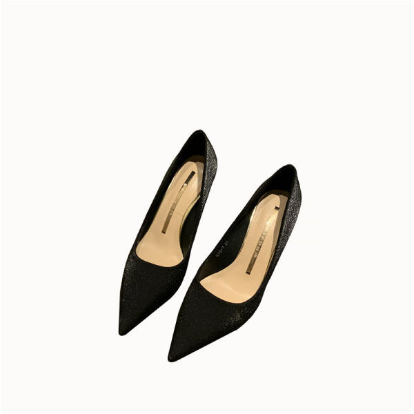 Novi model ženskih cipela na špic sa petom visine 7 cm