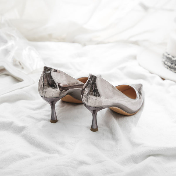 Casual ženske cipele model na špic s potpeticom