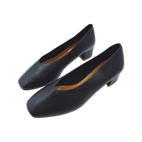 Ženske cipele s debelom petom u retro stilu