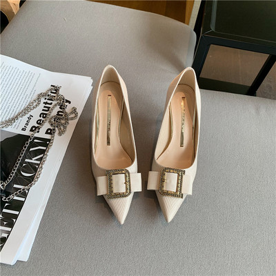 Moderne ženske cipele s kopčom i petom visine 7 cm