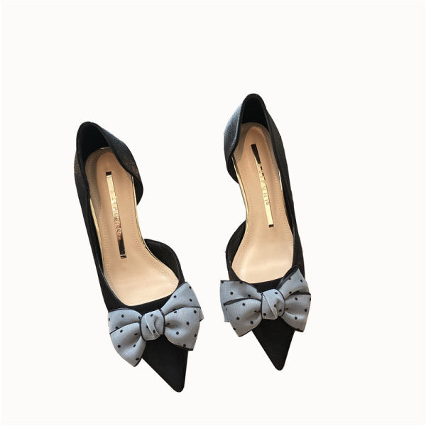 Moderne ženske cipele s petom od 5 cm i trakom na točkice