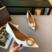 Moderne ženske cipele od umjetne kože sa metalnim elementom