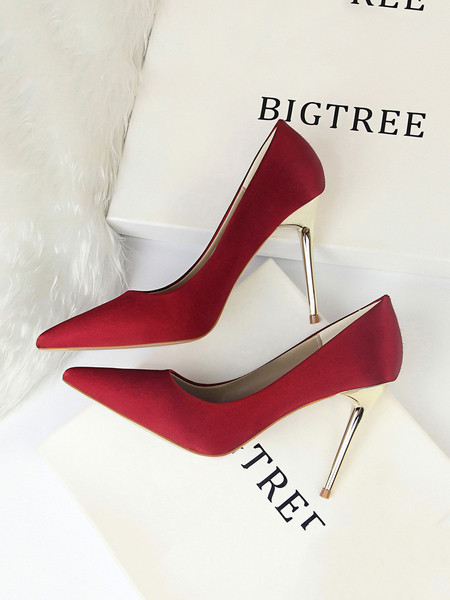 Špic model ženskih cipela s tankom petom od 10,5 cm