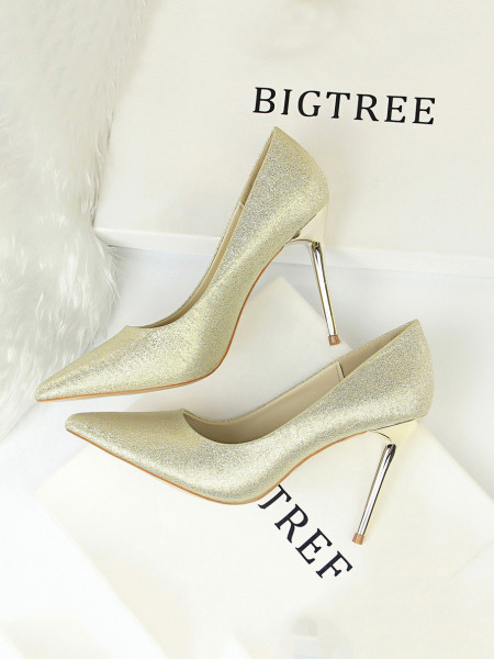 Špic model ženskih cipela s tankom petom od 10,5 cm