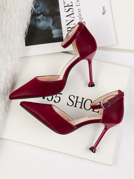 Ženske satenske sandale s remenom i visokom petom