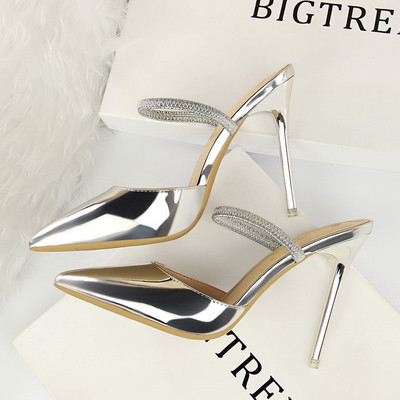 Elegantne špicaste ženske sandale na tanku petu