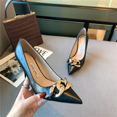 Novi model ženskih kožnih cipela sa metalnim elementom i visokom petom 8 cm