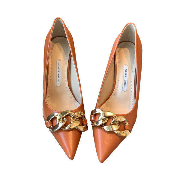 Novi model ženskih kožnih cipela sa metalnim elementom i visokom petom 8 cm