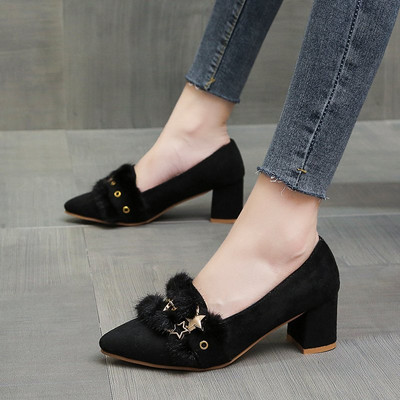 Moderne ženske cipele s donjom i debelom petom