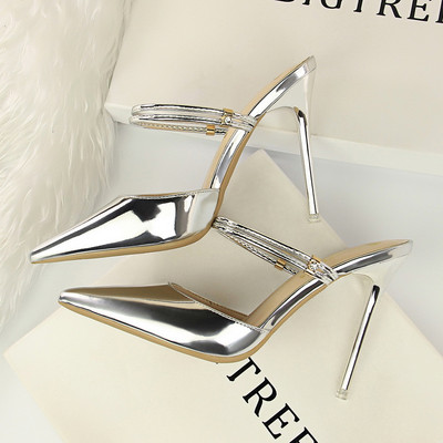 Moderne ženske kožne sandale na tanku petu