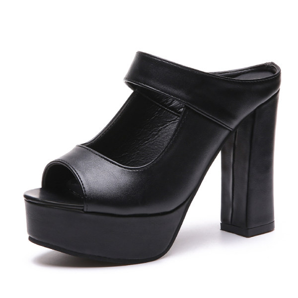 Ženske cipele od eko kože sa debelom petom