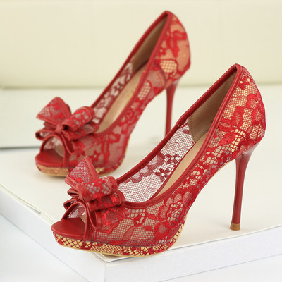 Elegantne ženske čipkaste cipele s vrpcom i petom od 9,5 cm