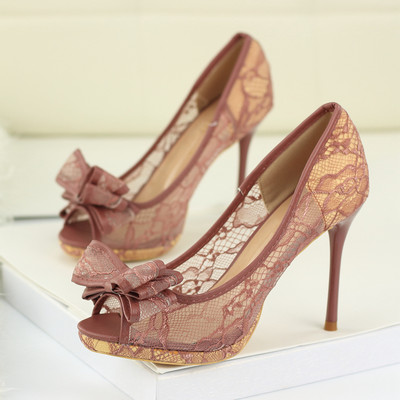 Elegantne ženske čipkaste cipele s vrpcom i petom od 9,5 cm